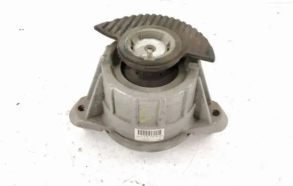 Mercedes-Benz CLS C218 X218 Engine mount bracket DALISID1094 2182400000 A2182400000