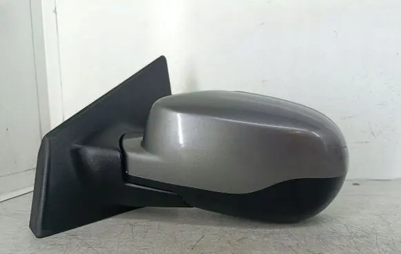 Renault Clio III Front door electric wing mirror 