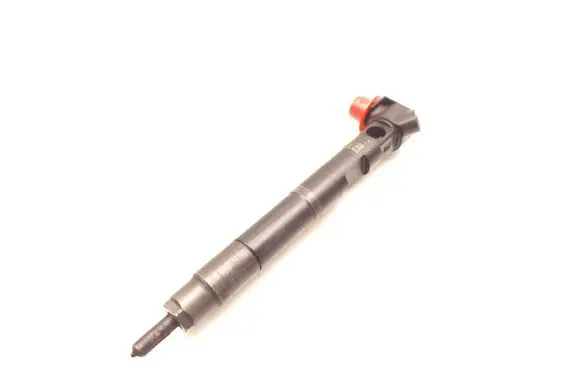 Mercedes-Benz E W212 Fuel injector A6510704987 28348371