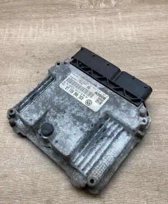 Volkswagen PASSAT B6 Engine control unit/module ECU 03G906021LR 0281013260