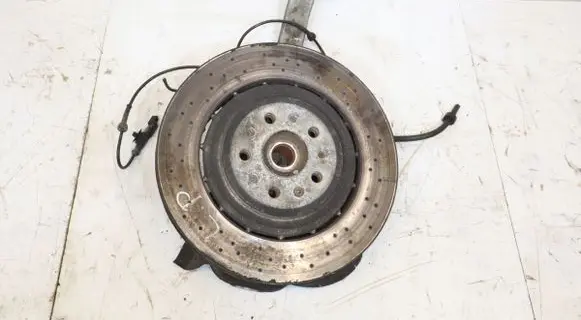 Maserati Ghibli Front wheel hub spindle knuckle