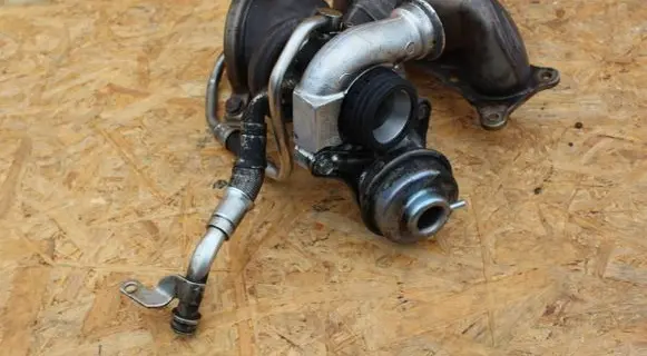 BMW 3 E90 E91 Turbo system vacuum part 7583863