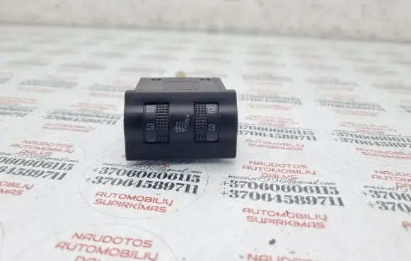 Skoda Octavia Mk2 (1Z) Seat heating switch 1U0963563B
