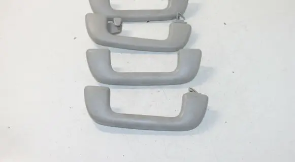Toyota Urban Cruiser (XP110) Front interior roof grab handle