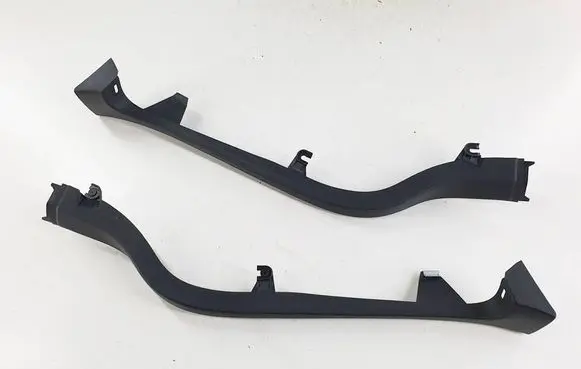 Volkswagen PASSAT CC Foot area side trim 