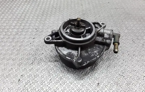 Vacuum pump