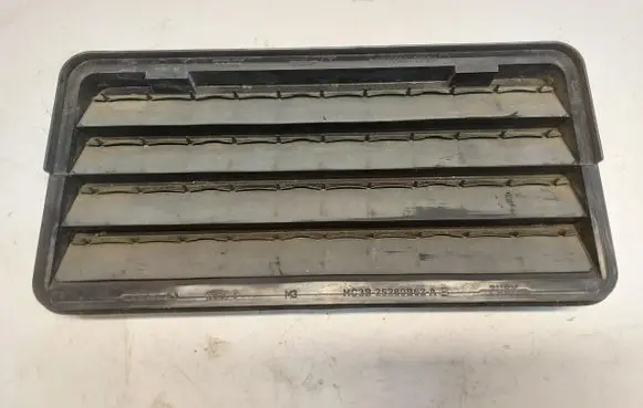 Ford Ranger IV Rear air vent grill 