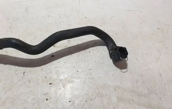 Jaguar XJL Gearbox oil cooler pipe/hose 