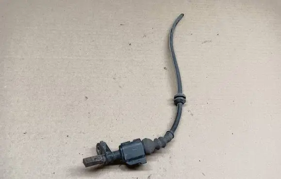 Seat Ibiza IV (6J,6P) ABS brake wheel speed sensor 10071152743 WHT003860