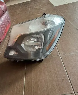 Mercedes-Benz Sprinter W906 Headlight/headlamp A9068202861