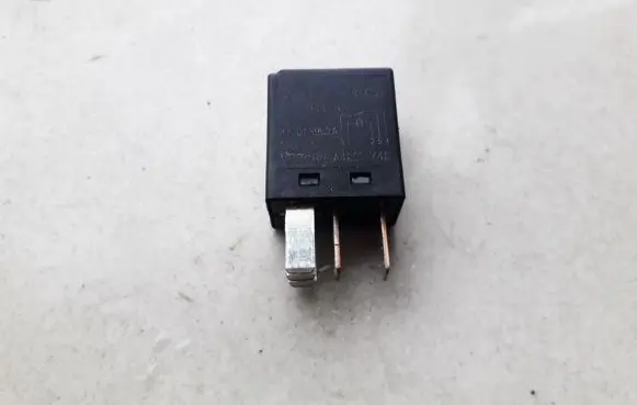 Volvo S60 Other relay V23074 9441161