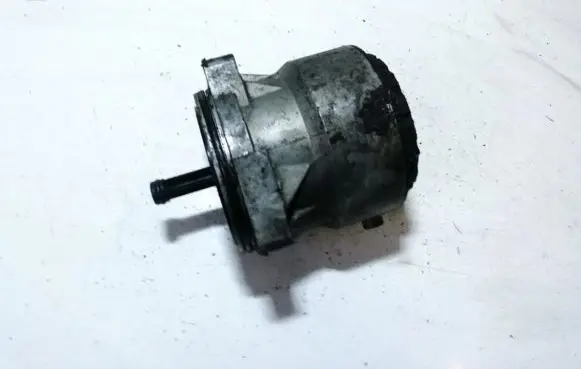 Volkswagen Touareg I Oil filter cover fl279