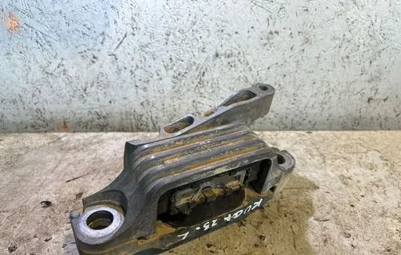 Ford Kuga III Engine mount bracket A260509A