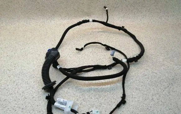 Opel Corsa F Tailgate/trunk wiring harness 9835930980