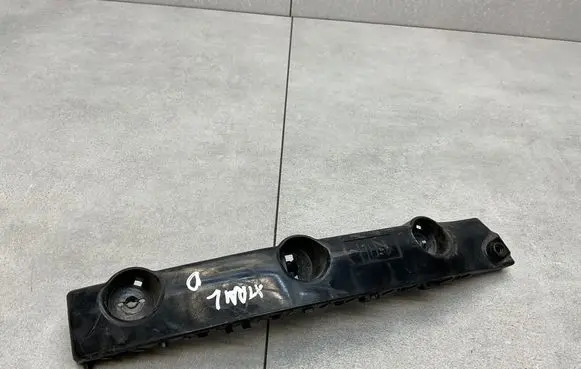 Nissan X-Trail T32 Front bumper mounting bracket 622224CL0A
