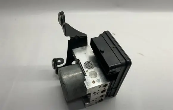 Land Rover Discovery Sport ABS Pump KJ322C405AB A426R19W035