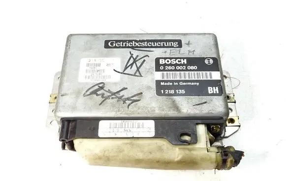 BMW 7 E32 Engine control unit/module ECU 02600020801218135