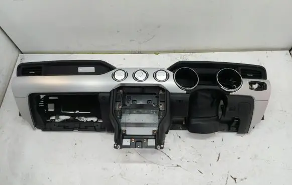 Ford Mustang IV Dashboard FORMUSDes85741