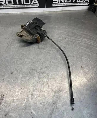 Mercedes-Benz C W203 Loading door lock 