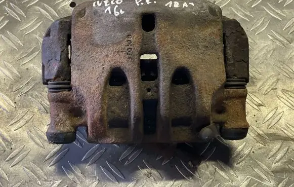Iveco Daily 35 - 40.10 Front brake caliper
