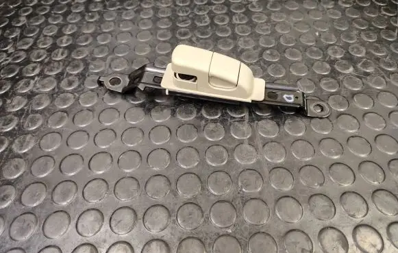 Nissan Murano Z51 Seat belt adjustment rail 