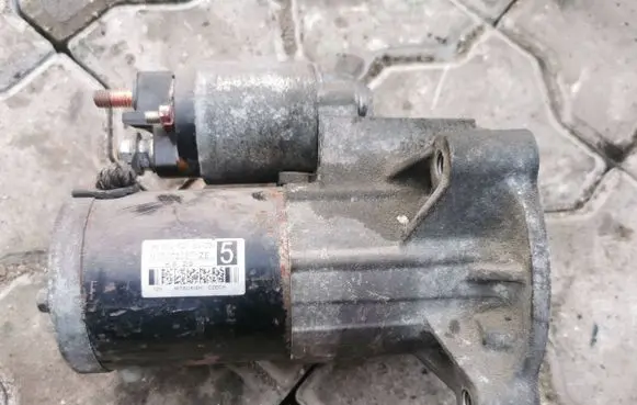 Citroen C5 Starter motor M000T20871ZE 9656262780 K829