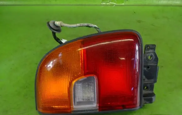 Toyota RAV 4 (XA10) Rear/tail lights