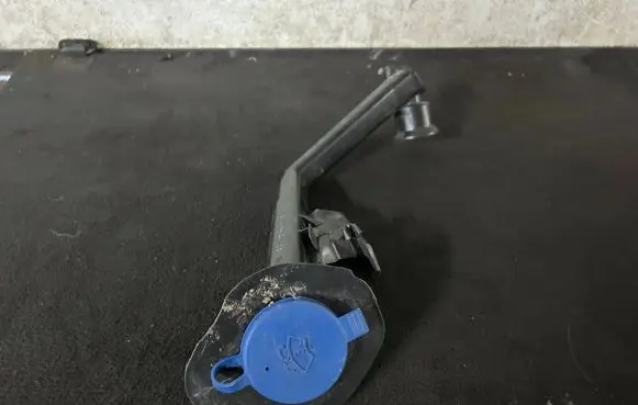 Mercedes-Benz C AMG W205 Window washer liquid tank fill tube A2138690066
