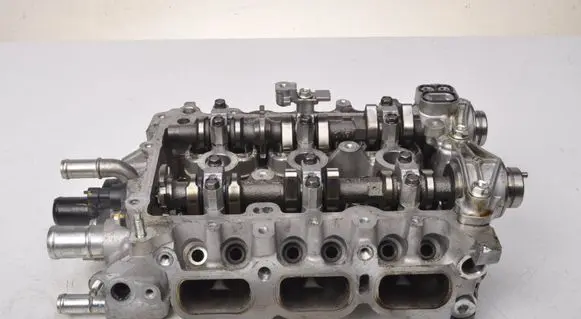Toyota Aygo AB40 Engine head 13070-0Q010