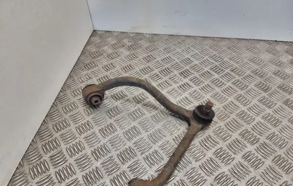 Front lower control arm/wishbone