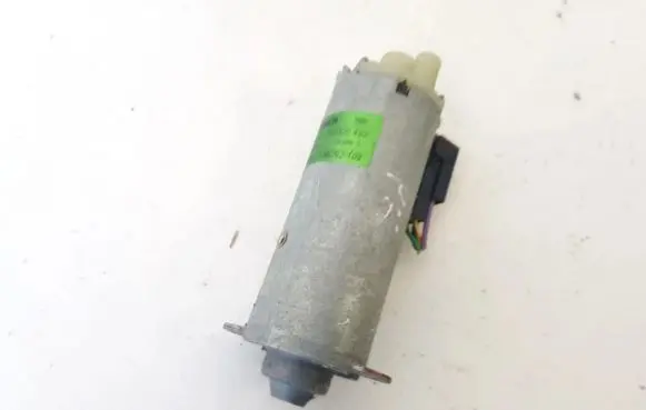 Volvo S80 Seat adjustment motor 0130002492 198392-102
