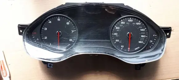 Audi A7 S7 4G Speedometer (instrument cluster) 4G8920983