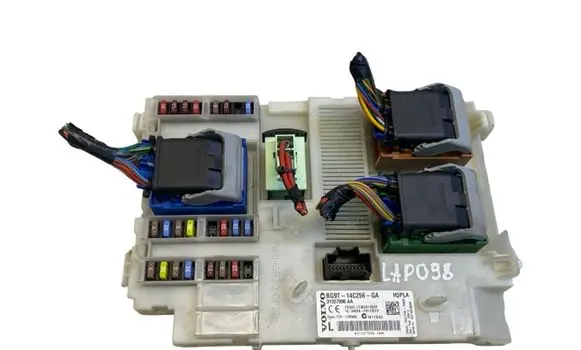 Volvo S60 Fuse module BG9T14C256GA 31327996AA