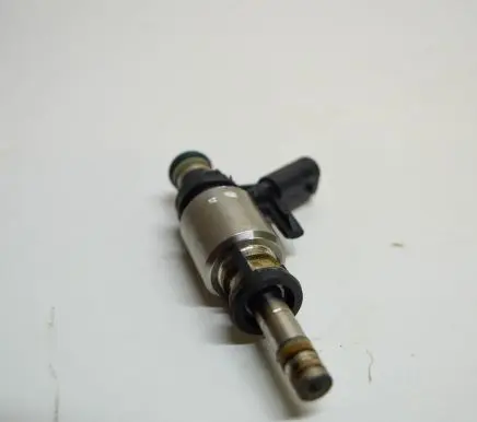 Audi A5 Fuel injector 06L906036AA