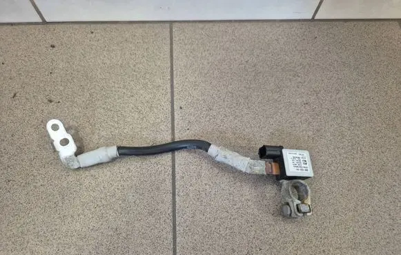 Hyundai i30 Negative earth cable (battery) 37180A6510