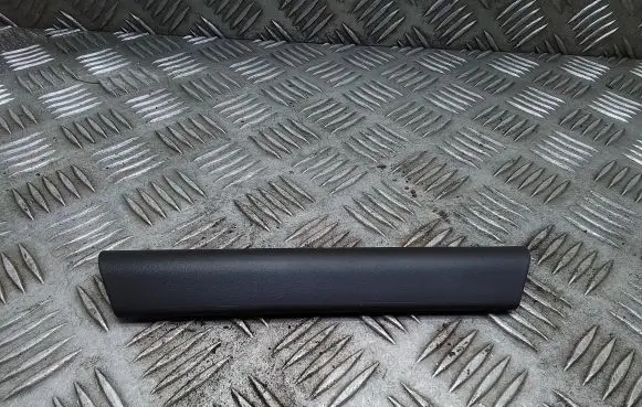 Opel Zafira B Rear door handle cover 13121853