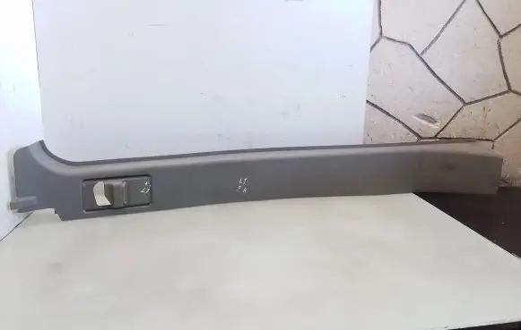 (B) pillar trim (bottom)