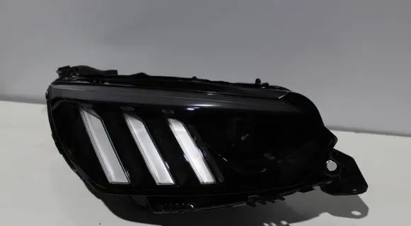 Peugeot 2008 II Headlight/headlamp 9823193480