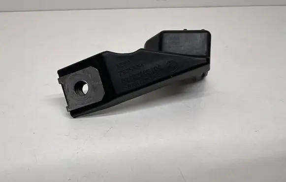 BMW 8 G15 Engine control unit holder 7935554