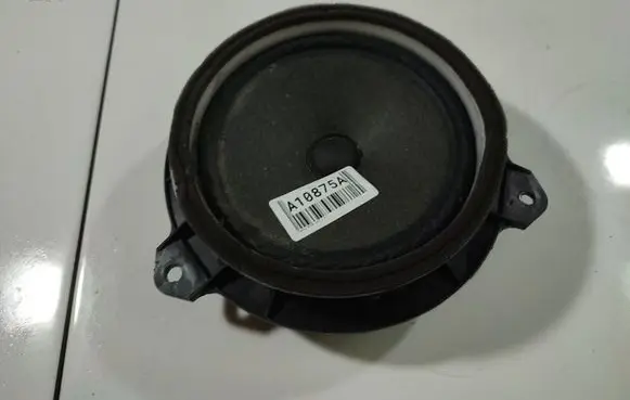 Toyota Auris 150 Front door speaker