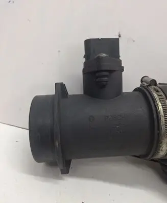 BMW 3 E46 Mass air flow meter 1433565 0280217124