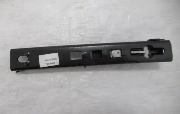 Peugeot 307 Seat belt trim 