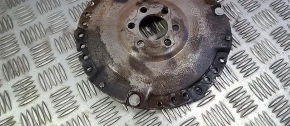 Skoda Octavia Mk1 (1U) Pressure plate 038141025L 680423