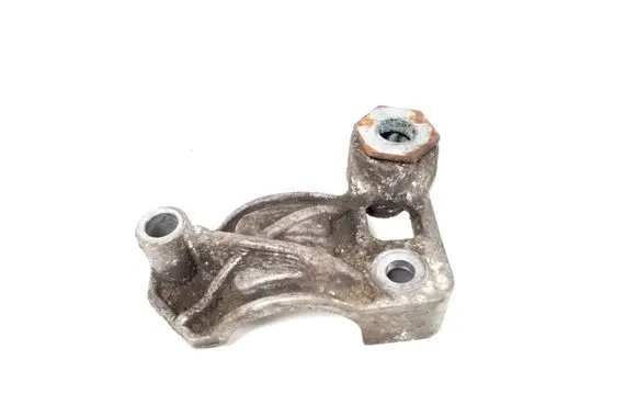 Mercedes-Benz CLS C219 Sway bar bush bracket, front A2113200642