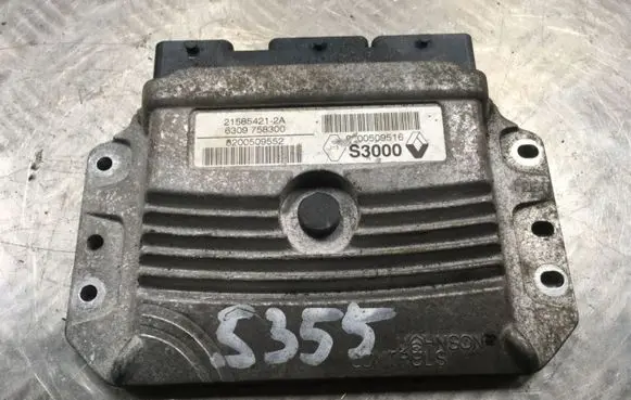 Renault Megane II Engine control unit/module 215854212A 6309758300 S3000