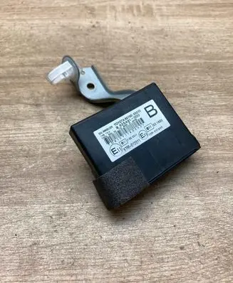 Toyota Avensis T270 Immobilizer control unit/module 8978005070 625481000