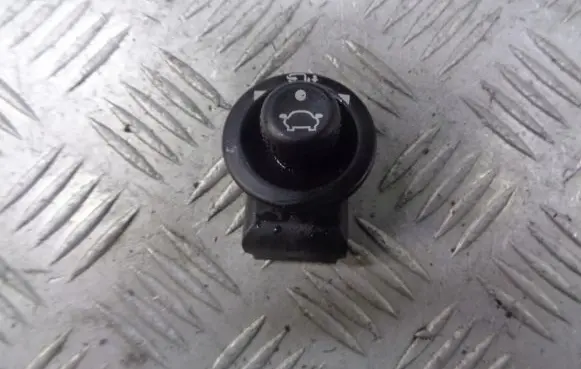 Ford Fiesta Wing mirror switch