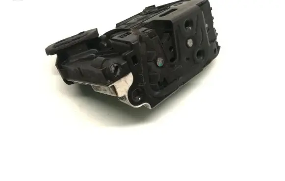 Volkswagen Polo V 6R Front door lock 5K2837015B
