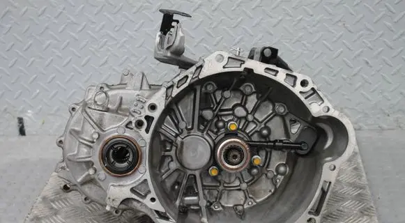Manual 6 speed gearbox