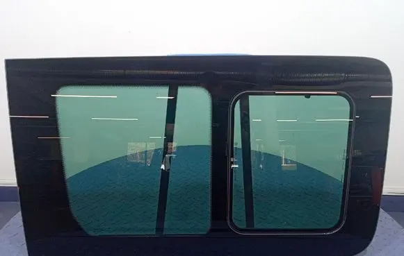 Peugeot Expert Rear door window glass 